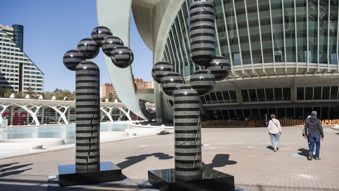 Park Eun Sun, Genoma y Estructura escultórica, vista della mostra. Cortesia della Ciutat de les Arts i les Ciències