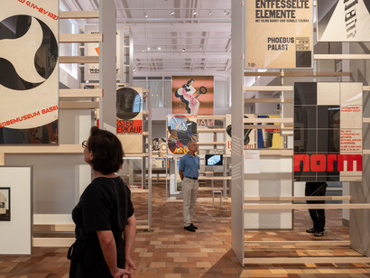 Avantgarde. Grafikdesign im aufbruch, ausstellungsansicht. Mit freundlicher genehmigung des Museums für Gestaltung