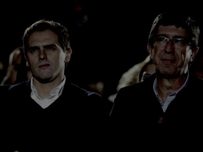 Por mucho que se empeñen en no salir en la foto con Vox, los líderes de Ciudadanos saben que los votos del partido de Abascal son imprescindibles para el cambio de Gobierno en Andalucía