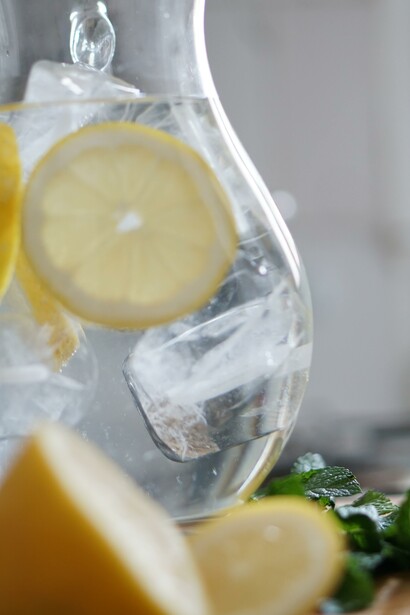 Detoxing can promote a healthy skin 