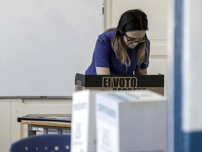 Votando