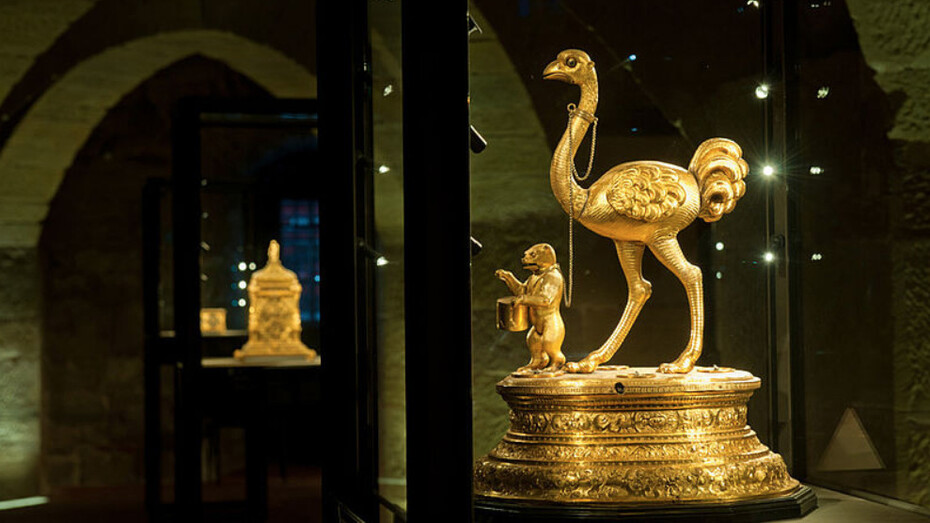 Magnificent watches and instruments. Courtesy of Landesmuseum Württemberg