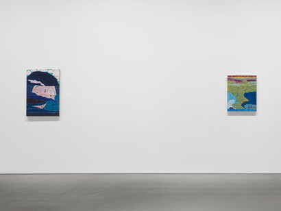 Varios artistas, Una puerta entreabierta, vista de exhibición. Cortesía de la galería kurimanzutto