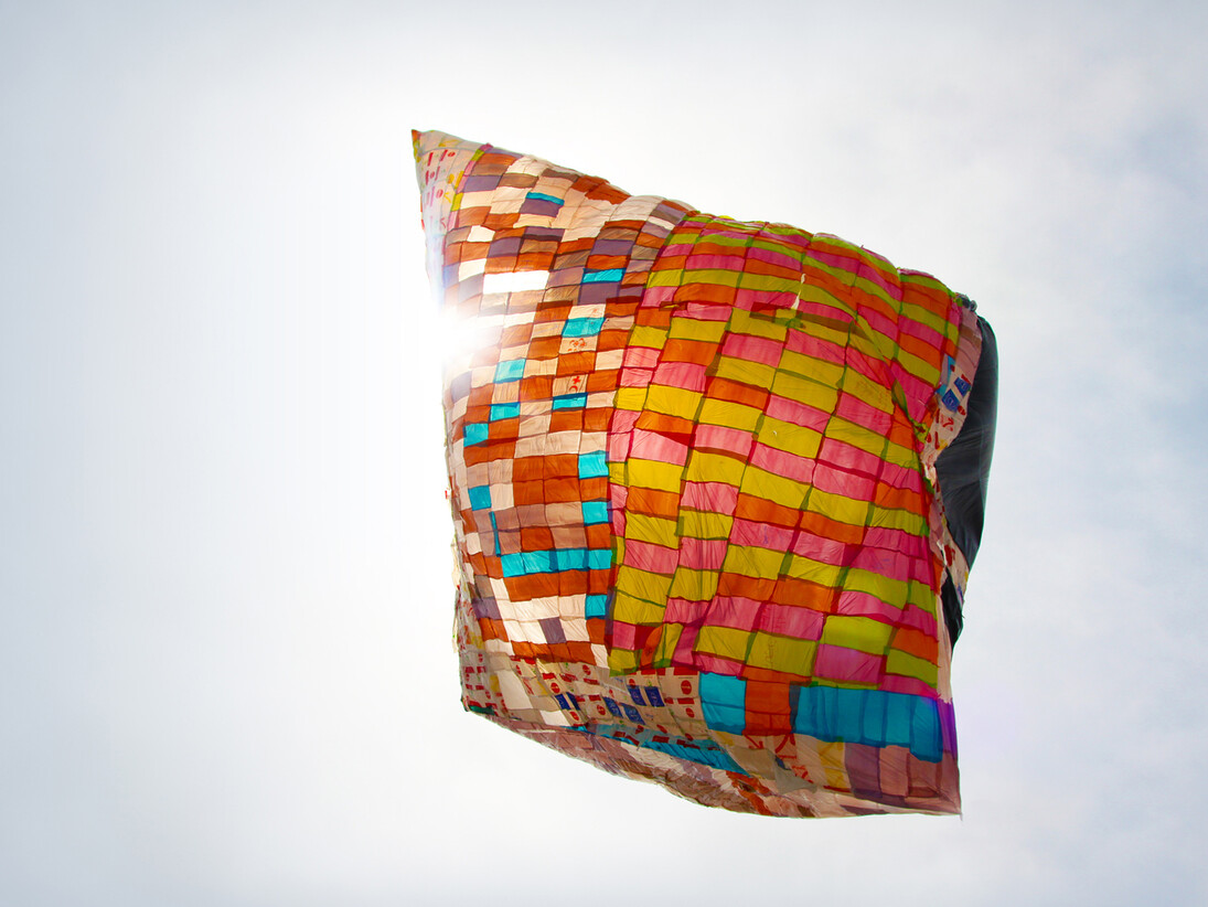 Tomás Saraceno. Becoming Aerosolar