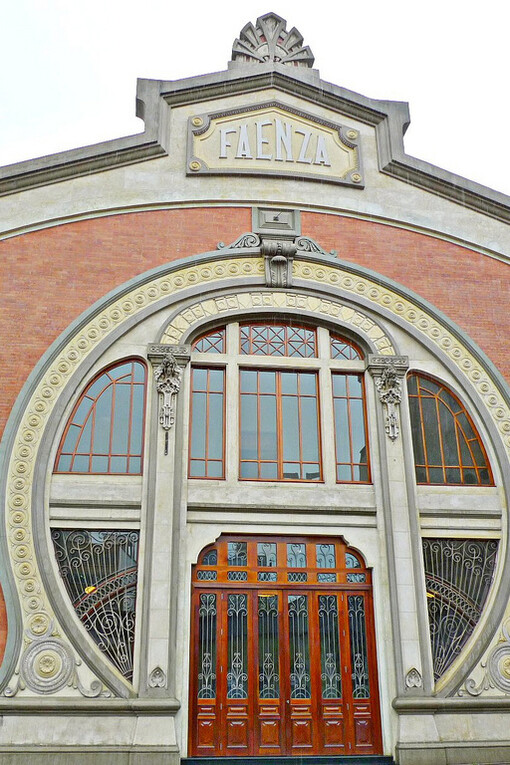 Teatro Faenza, inaugurado en 1924