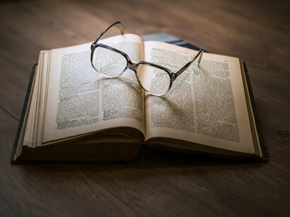 Se siamo inconsapevoli della nostra ignoranza, non sappiamo di non sapere e viviamo nell’illusione di sapere