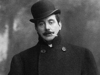 Il compositore ha creato uno stile molto personale, fondendo l'interesse che aveva Verdi per la melodia vocale con elementi dello stile di Wagner