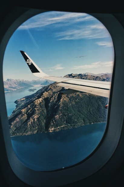 Vista da janela de um avião