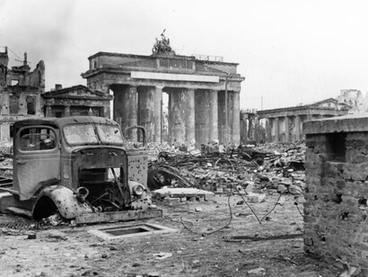 A June 1945 photograph of the ruined Brandenburg Gate in Berlin after the battle for th at city at the close of the German-Soviet War, the Eastern Front of the Second World War (1939-45). (German Federal Archives)