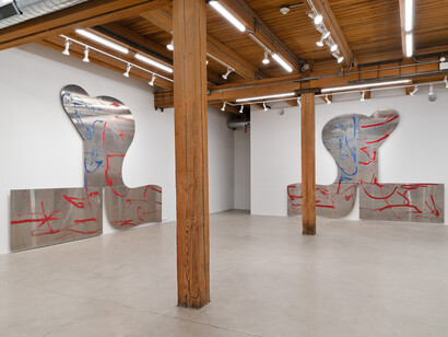 Albert Oehlen and Kim Gordon, exhibition view. Courtesy of Corbett vs. Dempsey