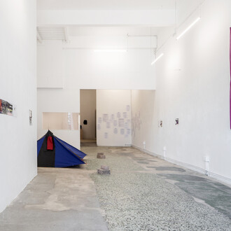 Chelo Matesanz, Carta blanca #4 [a Chelo Matesanz], vista de exhibición. Cortesía de la Galería Nordés
