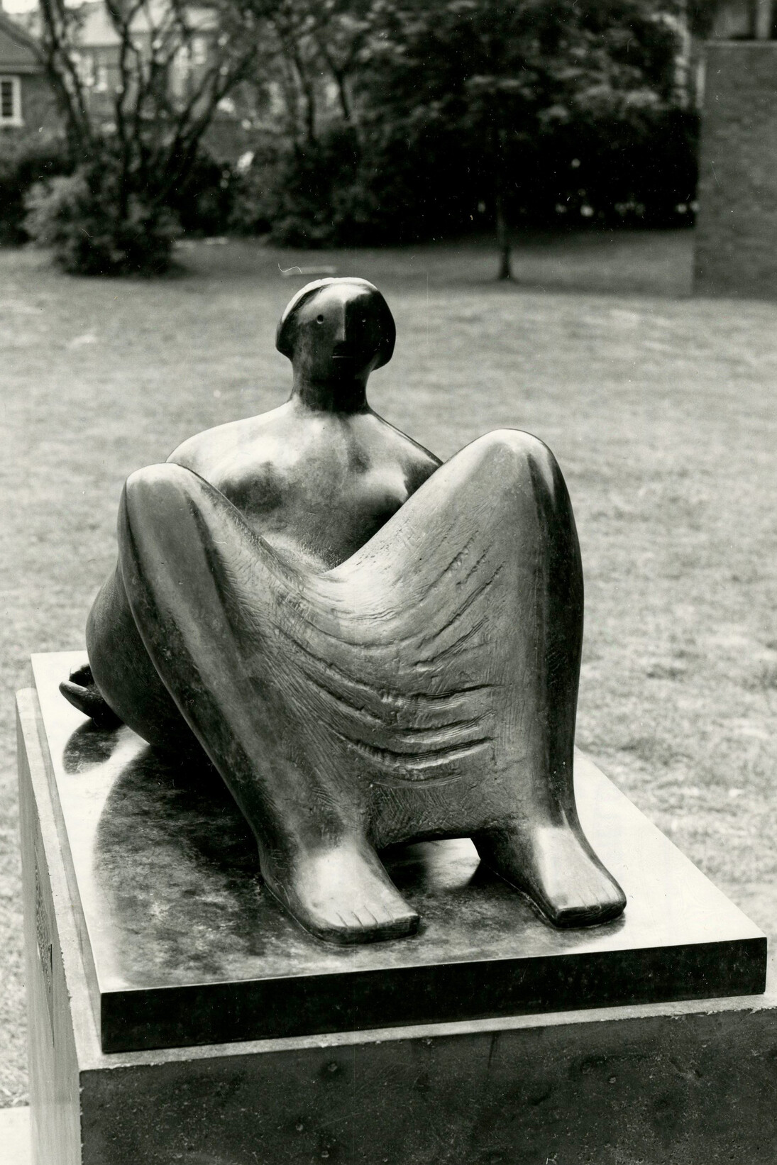 Documentation relating to the installation of Draped Reclining Figure, 1979. Image courtesy Wakefield Permanent Art Collection archive  