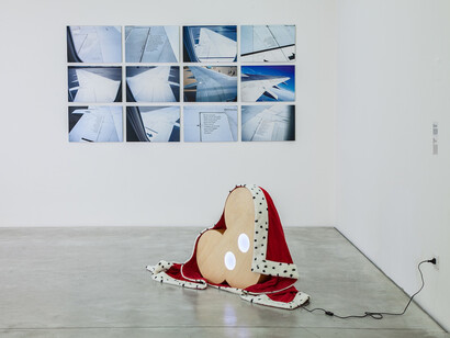 Vista della mostra "Raccontare un luogo", Cuoghi Corsello, Suf! Azzurrina, Solakov