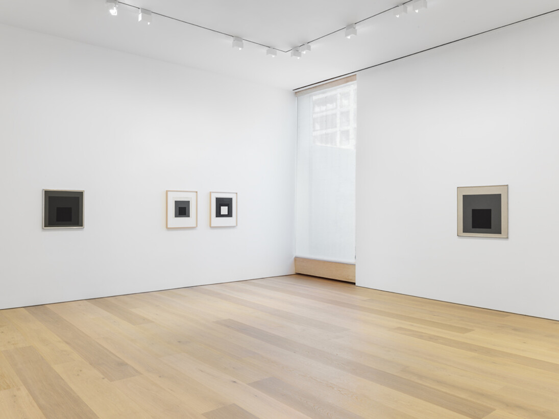 Josef Albers Grey Steps, Grey Scales, Grey Ladders, Exhibition view. Courtesy of David Zwirner
