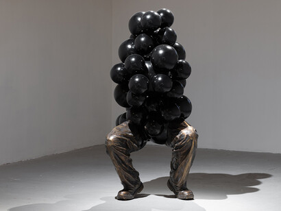 Brandon Vickerd, Phantom limb, exhibition view. Courtesy of Art Mûr