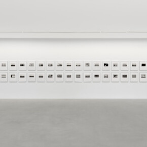 Lewis Baltz, The New Industrial Parks near Irvine, California & The prototype works, ausstellungsansicht. Mit freundlicher genehmigung der Zander Galerie