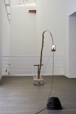 How beautiful it is and how easily it can be broken, Exhibition view. Courtesy of S.M.A.K