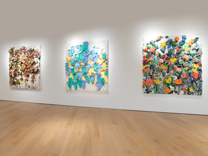 Zhu Jinshi. Li Bai’s Snow, exhibition view. Courtesy of Tang Contemporary Art