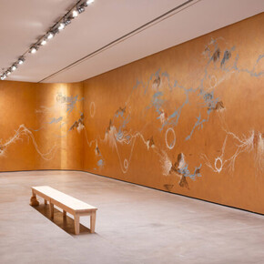 Sandra Cinto, Preludio para el sol y las estrellas, vista de exhibición. Cortesía de Es Baluard Museu d'Art Contemporani de Palma