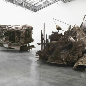 Peter Buggenhout, Caterpillar Logic II, February 28 – April 19, 2014. Installation: Gladstone Gallery, New York. Copyright Peter Buggenhout. Courtesy Gladstone Gallery, New York and Brussels