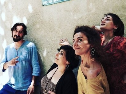 Il gruppo in tutto il suo splendore @assurd.official
