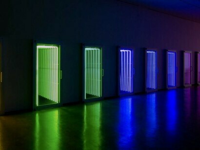 Installazione di Ivan Navarro alla Biennale di Venezia
