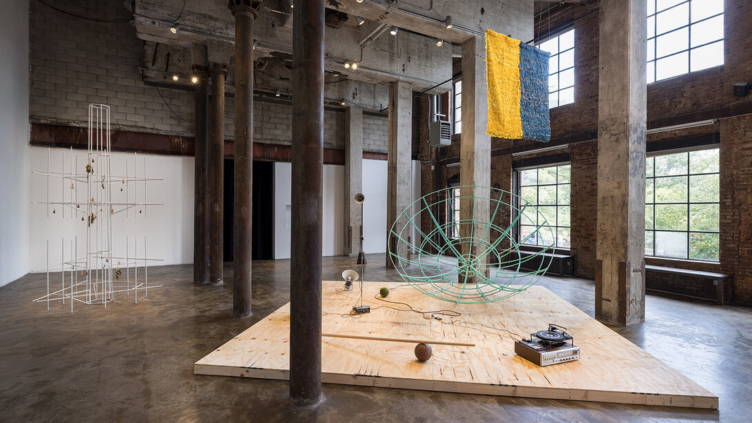 Armando Guadalupe Cortés, Dead parrot radio, exhibition view. Courtesy of Smack Mellon. Photos by Etienne Frossard