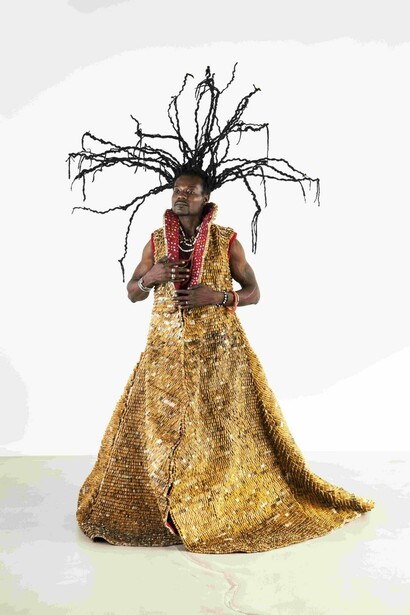 Prince Toffa, Robe mégots, 2019. Avec l'aimable autorisation de la Galerie Vallois