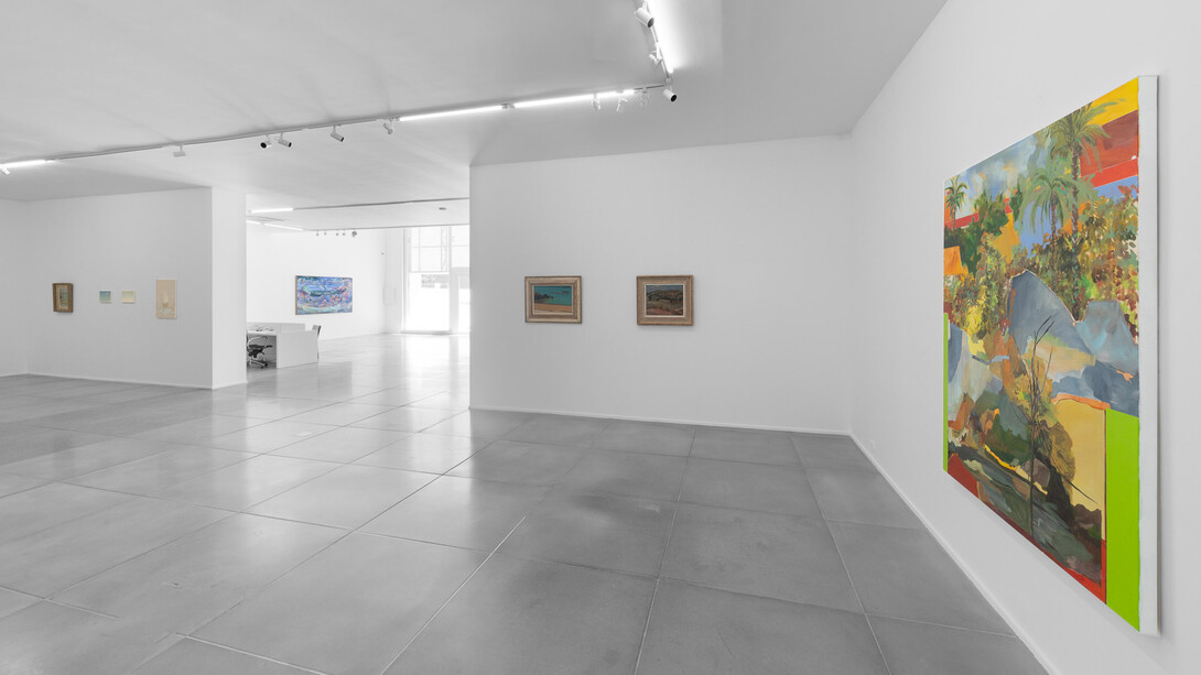 Vários artistas, A paisagem que atravessa o tempo, vista da exposição. Cortesia da Galeria Simões de Assis