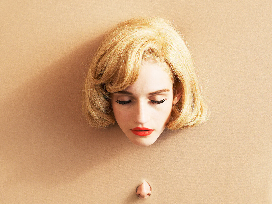 Alex Prager, Untitled (Parts 1), 2014, Archival pigment print, Courtesy the artist and Lehmann Maupin, New York and Hong Kong