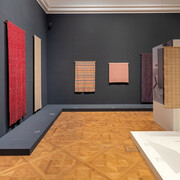 Anni Albers, Constructing textiles, exhibition view. Courtesy of Lower Belvedere