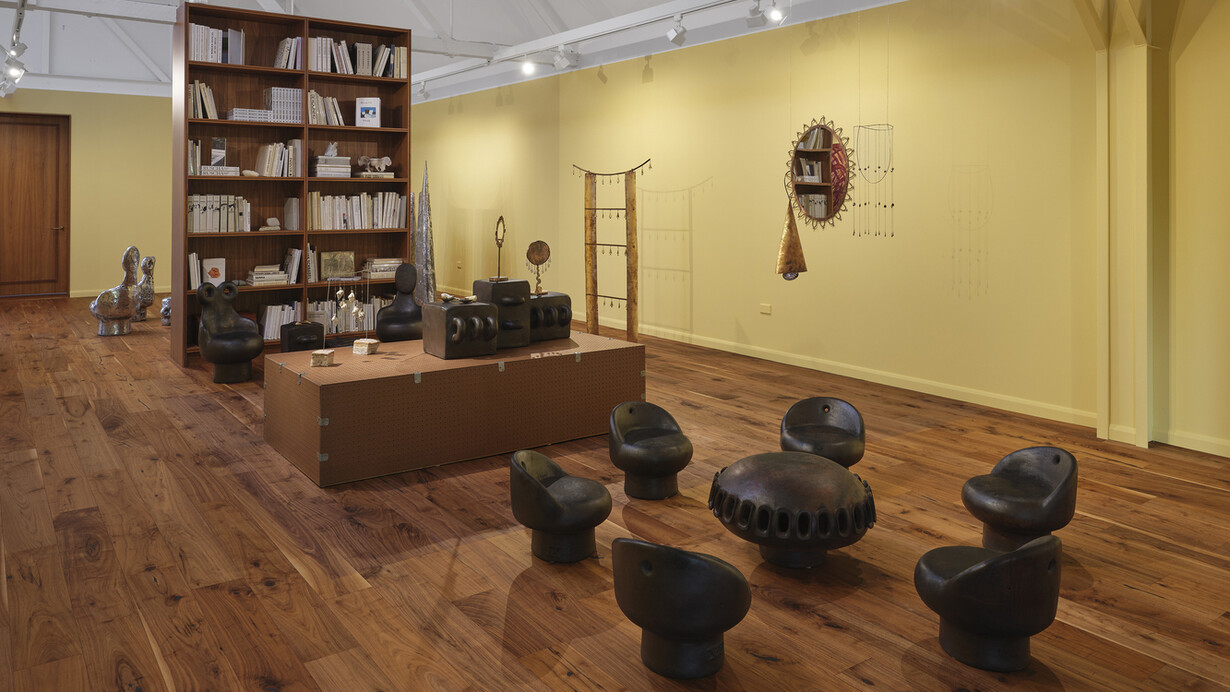 Various artists, En este momento, exhibition view. Courtesy of Anthony Meier