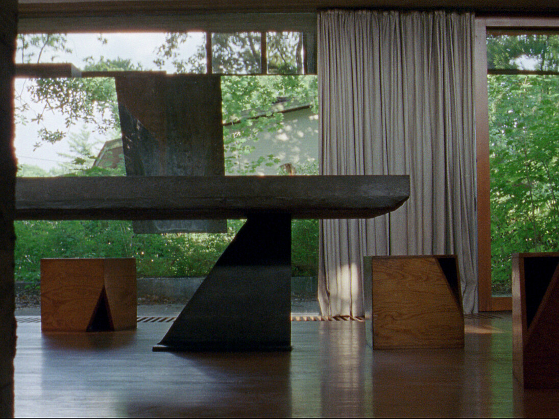 Aglaia Konrad, Das Haus (ausgestellt), 16 mm Film transfered on video, Film Duration 21 min, Courtesy the artist and gallery Nadia Vilenne