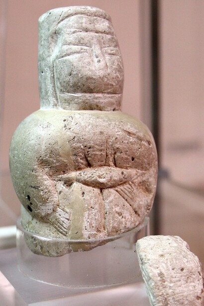 Statuetta della dea madre, 400-3500 ac., da Muros, Sassari, Italia