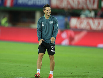 On September 10, 2013, before the 2014 FIFA World Cup qualification match against Austria in Vienna's Ernst-Happel-Stadion, Irish midfielder Wes Hoolahan prepared for the game, which ended in a 0-1 defeat for the Republic of Ireland