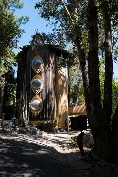 Janna Ireland, Struckus house, number 9, 2024. Courtesy of Art Institute of Chicago