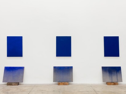 Claudia Parducci, Blue, exhibition view. Courtesy of Ochi Projects
