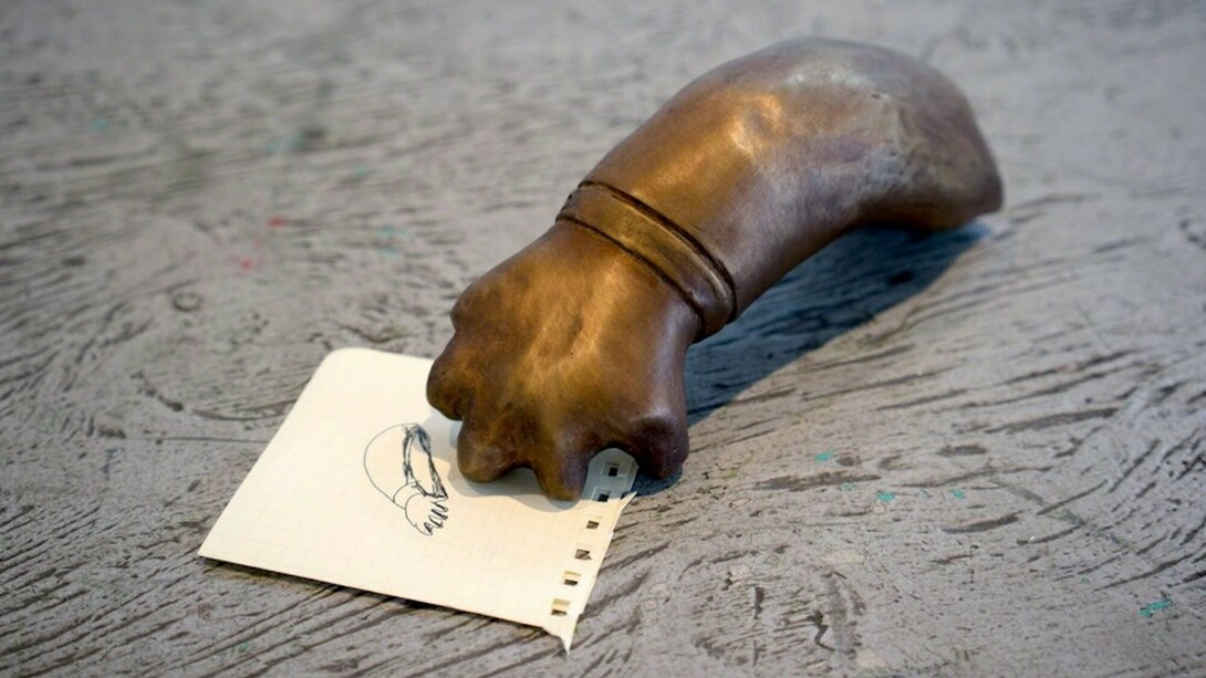 Your Lost Shoe, Exhibition view. Courtesy of Gallery 16