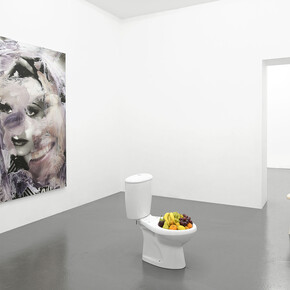 Installation view, Urs Fischer, Sadie Coles HQ-in-residence, T293, Naples, 23 April – 23 May 2015, 
Copyright the artist, courtesy Sadie Coles, HQ, London
