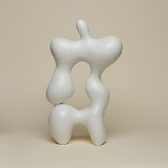 Kieu Tran, Surrender, 2023. Glazed stoneware, 16.5 x 12 x 6 in. Courtesy of Glass Rice Gallery
