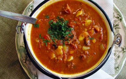 Il gulasch, piatto tipico della cucina ungherese 