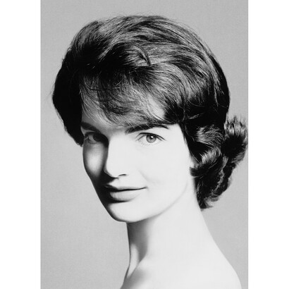 Richard Avedon, Jacqueline Kennedy, socialite, New York, January 14, 1958, Stampa ai sali d’argento, 11 x 14 inches, 27.94 x 35.56 cm. Fotografia di Richard Avedon © The Richard Avedon Foundation. Courtesy of Gagosian Gallery