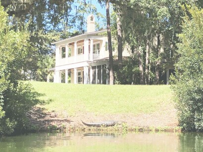 A secret and secluded home in the Palmetto Bluff area. Photo by Jamie Edwards