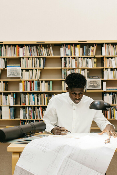 El maestro que inspira enseña sin humillar, acompaña sin imponer y orienta sin juzgar