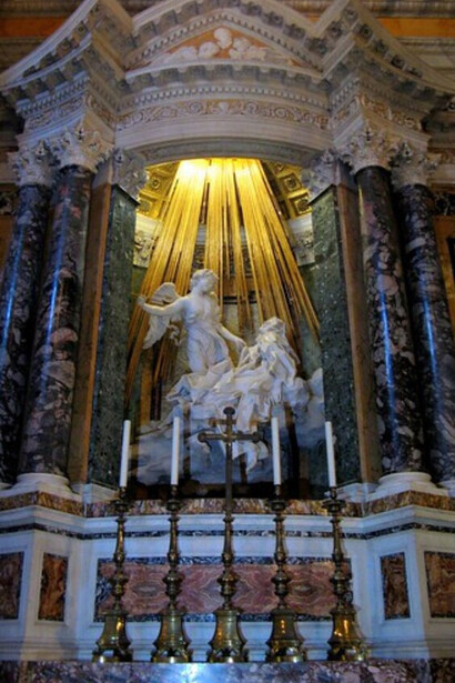 Estasi di Santa Teresa. Ekstasis è termine greco antico che significa farsi da parte, lasciare spazio ad altro, essere posseduti