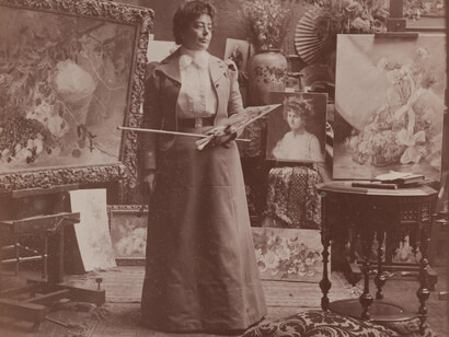 Anonymous, María Luisa de la Riva in her Paris studio (detail), ca. 1900. Courtesy of Museo del Prado