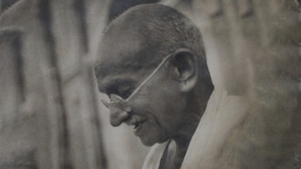 Mahatma Gandhi, ph. Rajni Kothari