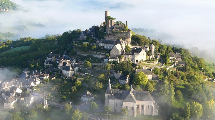 Corrèze, le village de Turenne