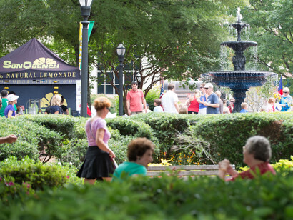 Marietta Art in the Park past edition, festival view. Courtesy of Marietta Art in the Park 