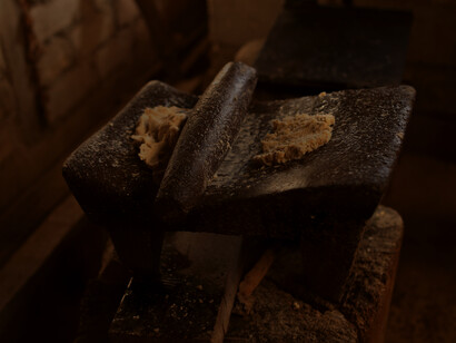 Metate, foto Roberto López Mélinchon